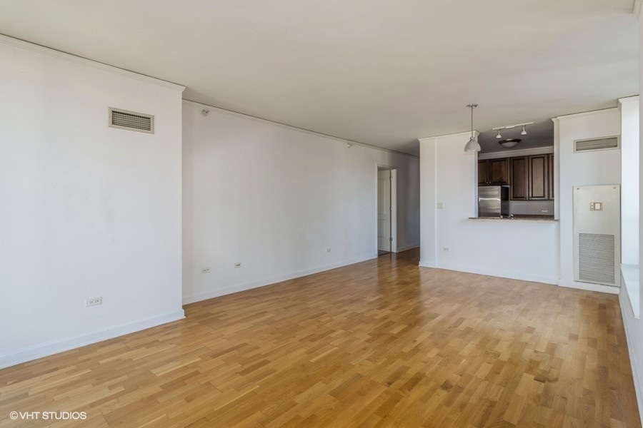 420 E Waterside Drive Unit: 2910