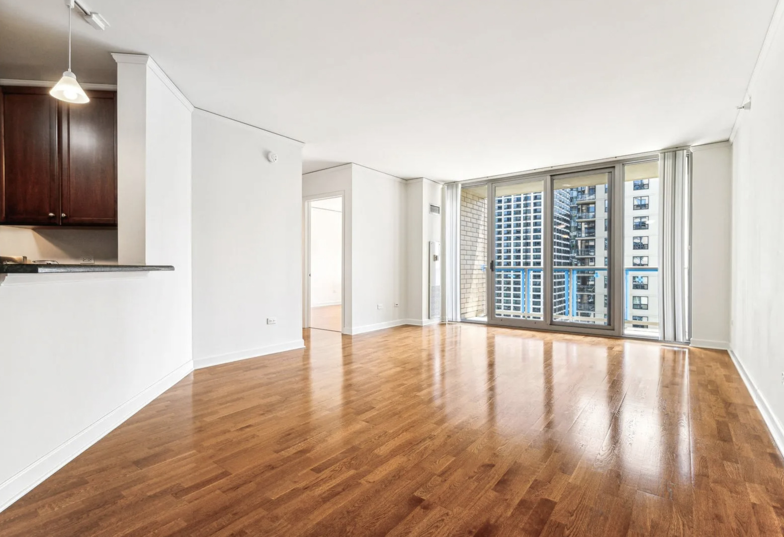 420 E Waterside Drive Unit: 2002