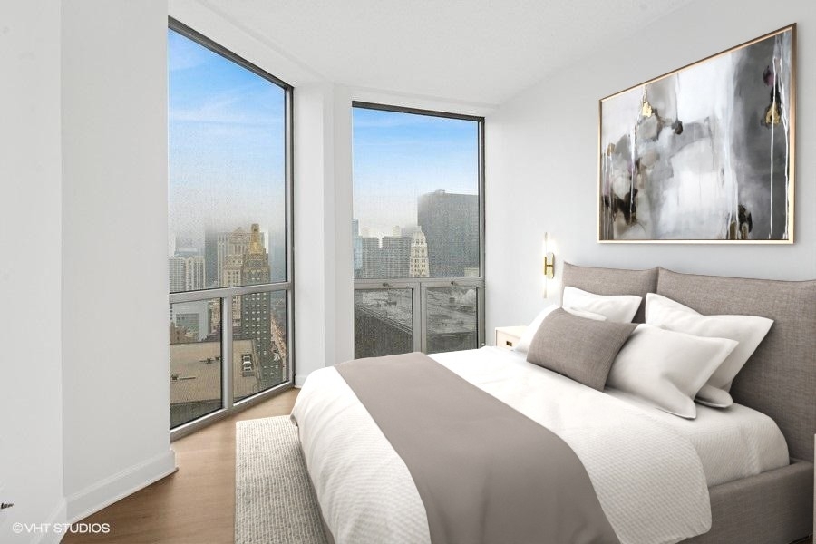 222 N COLUMBUS Drive Unit: 4602