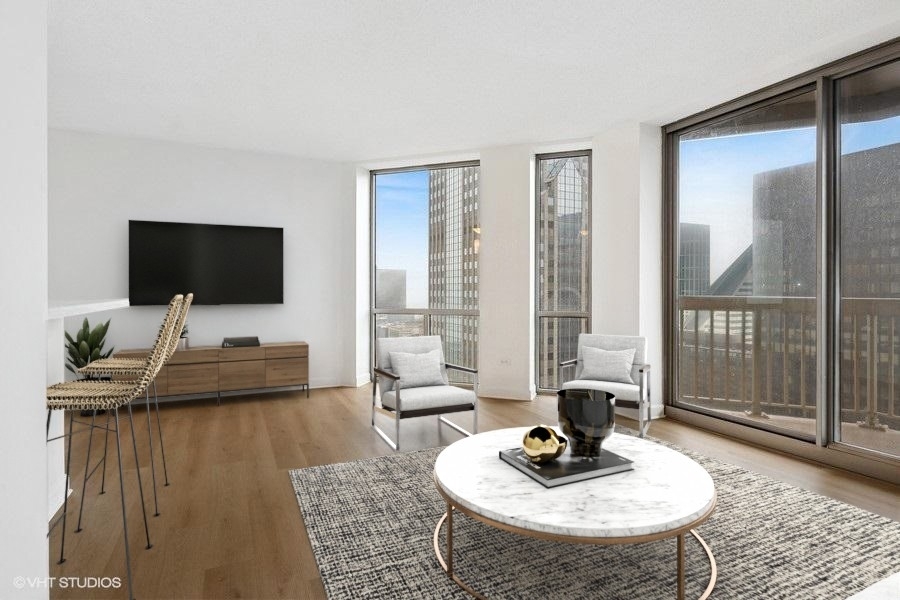 222 N COLUMBUS Drive Unit: 4602