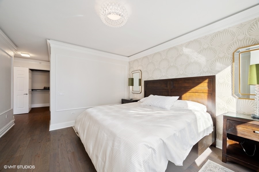 201 N WESTSHORE Drive Unit: 1601