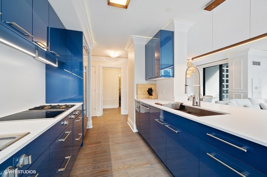 201 N WESTSHORE Drive Unit: 1601