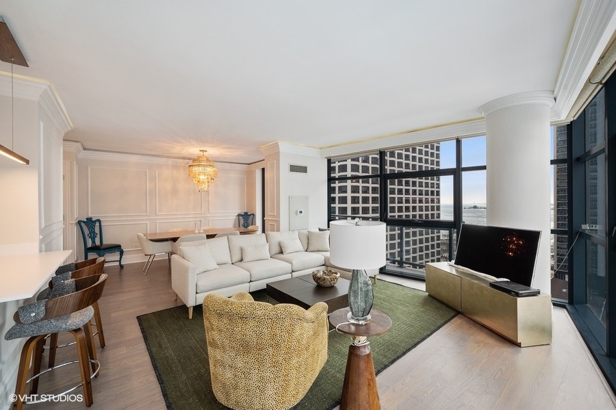 201 N WESTSHORE Drive Unit: 1601