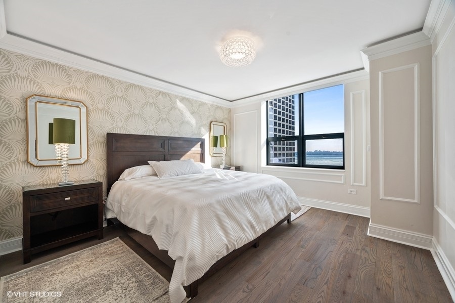 201 N WESTSHORE Drive Unit: 1601