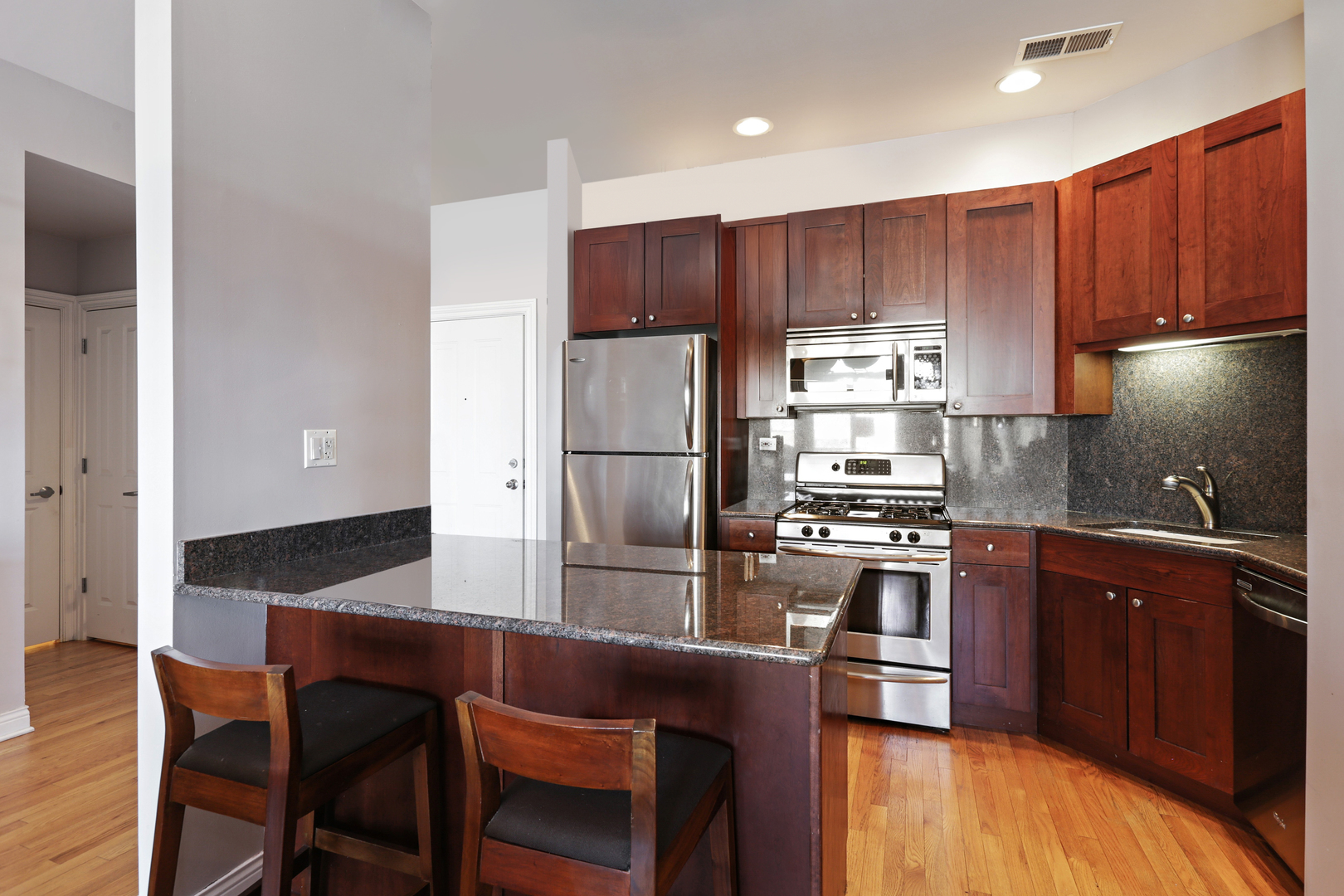 1355 W Washington Boulevard Unit: 5A