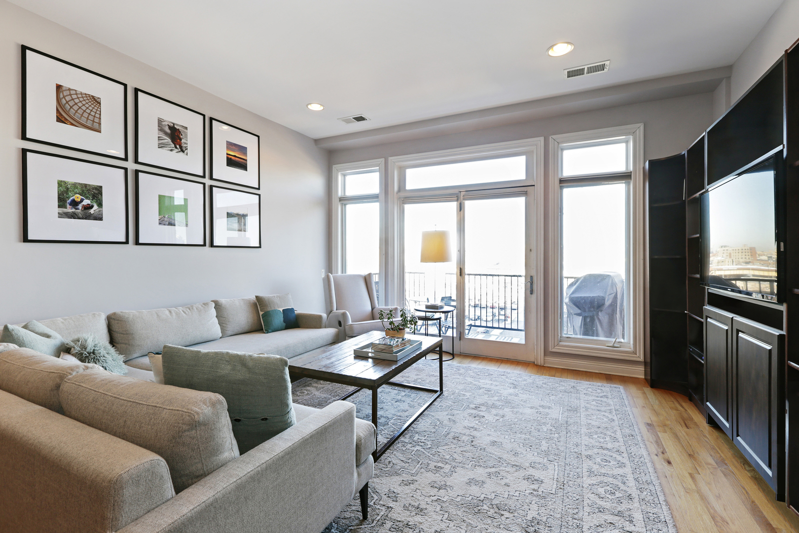 1355 W Washington Boulevard Unit: 5A