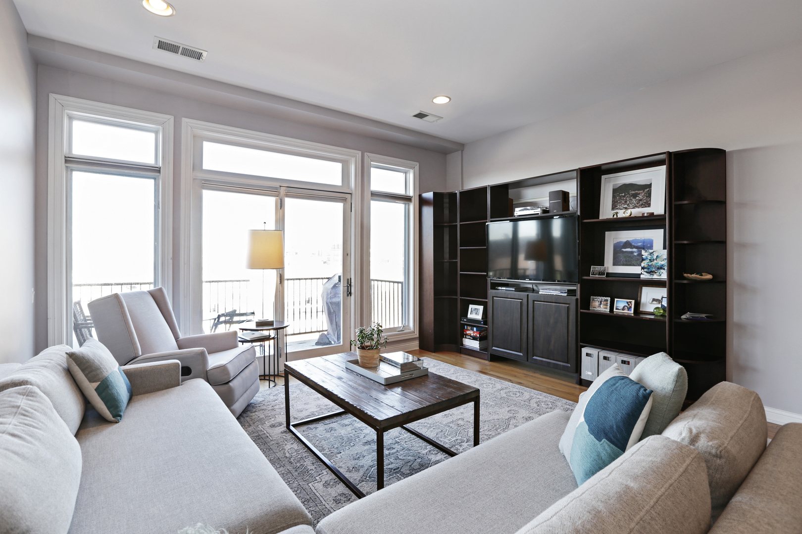 1355 W Washington Boulevard Unit: 5A