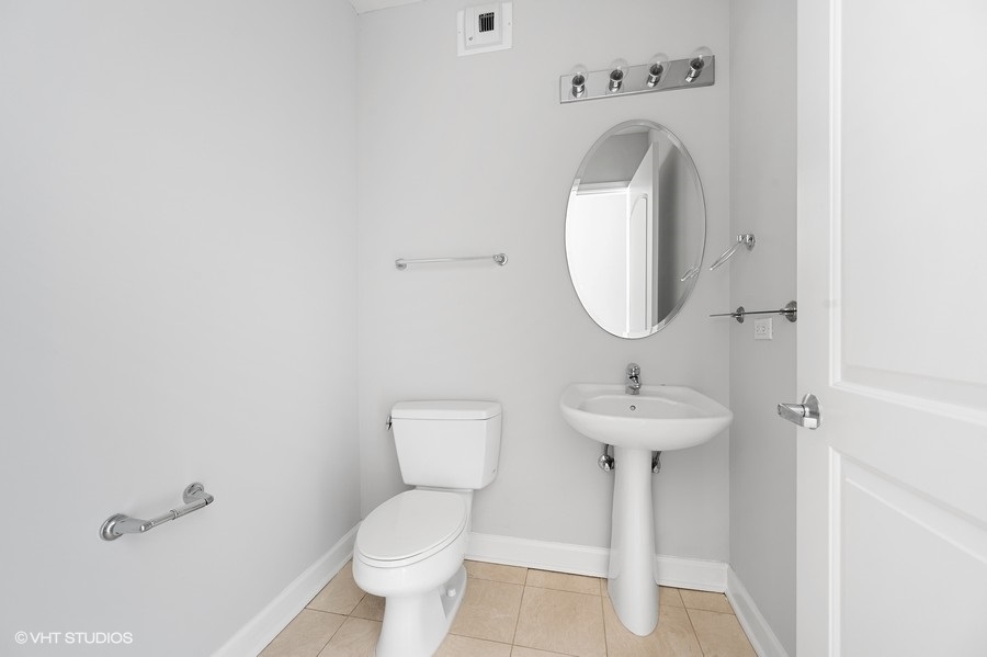 450 E WATERSIDE Drive Unit: 2001