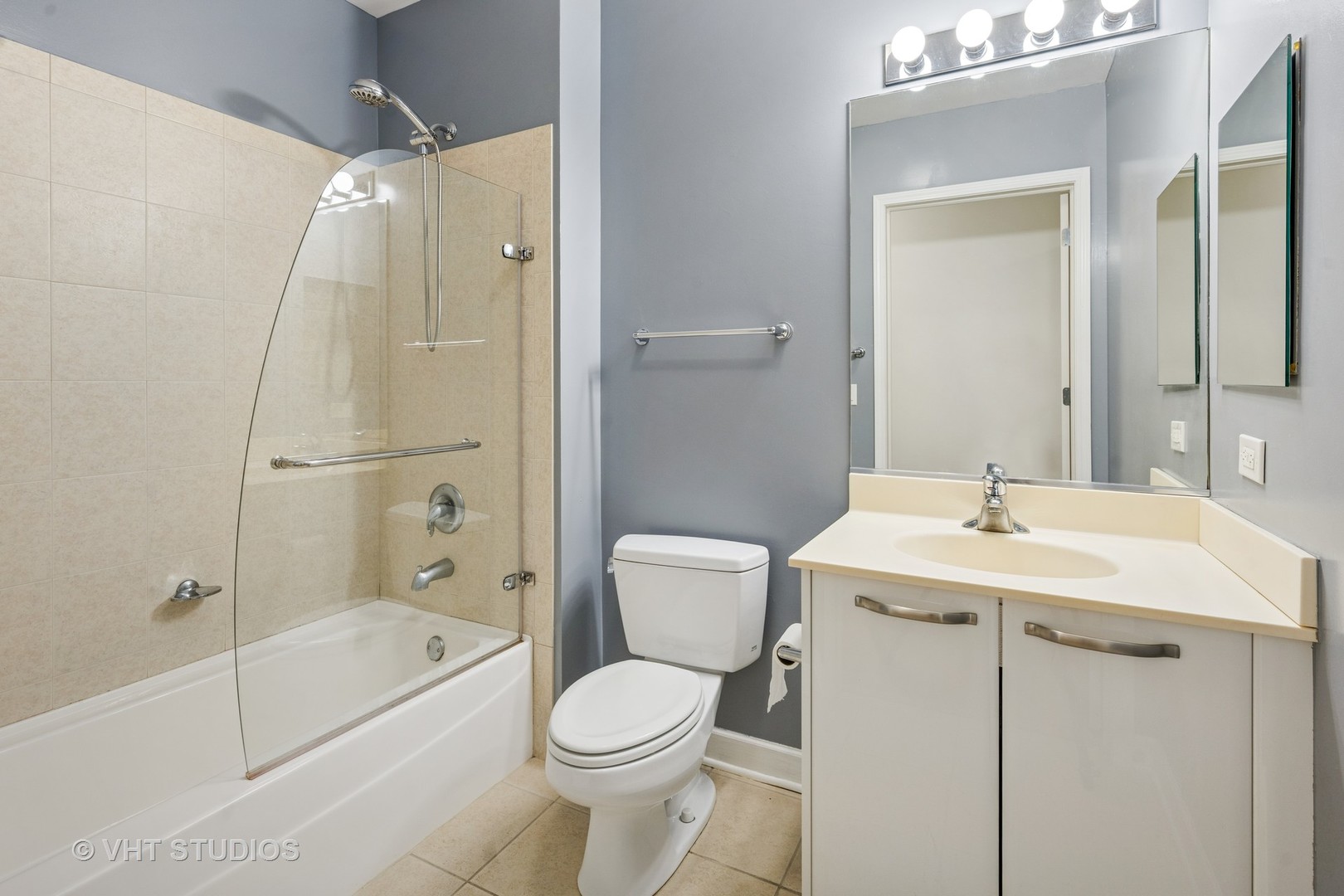 450 E Waterside Drive Unit: 1808