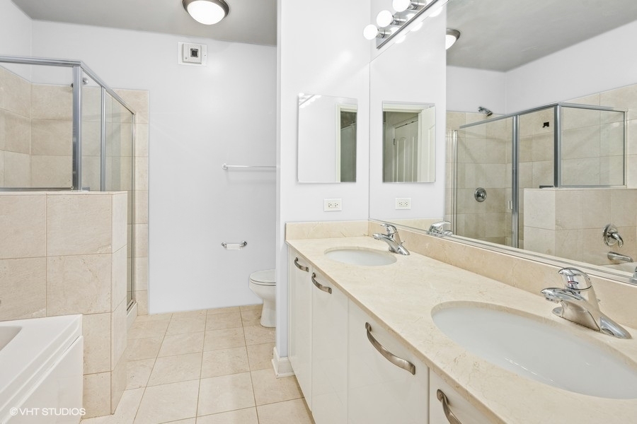 450 E Waterside Drive Unit: 1808