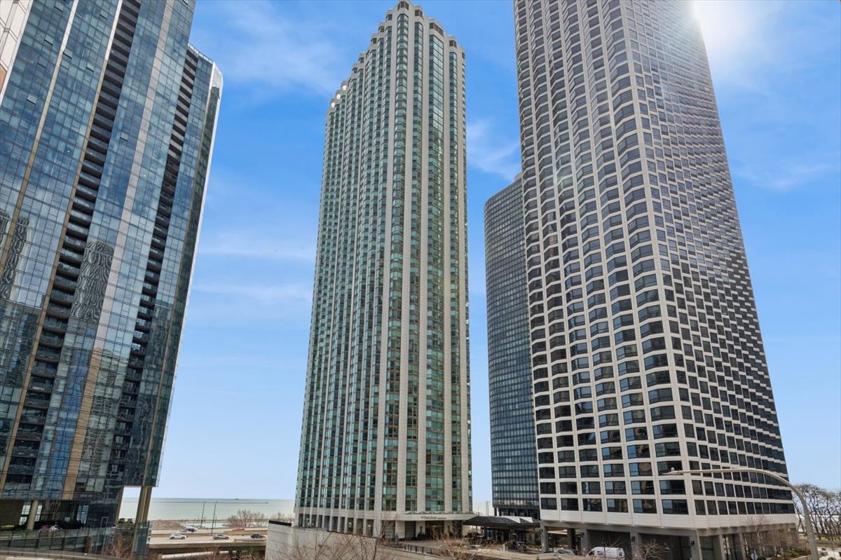 201 N Westshore Drive Unit: 704
