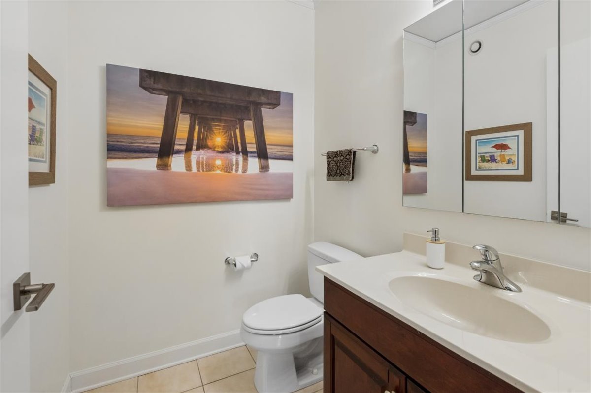 201 N Westshore Drive Unit: 704