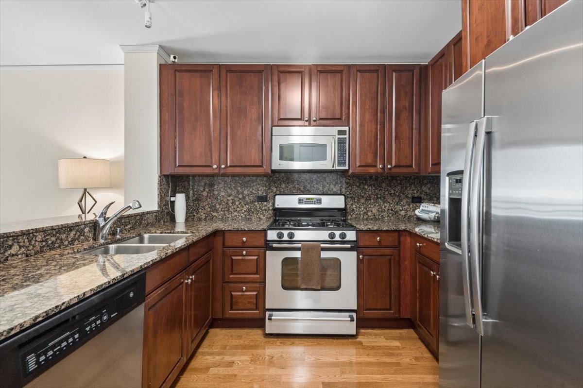 201 N Westshore Drive Unit: 704