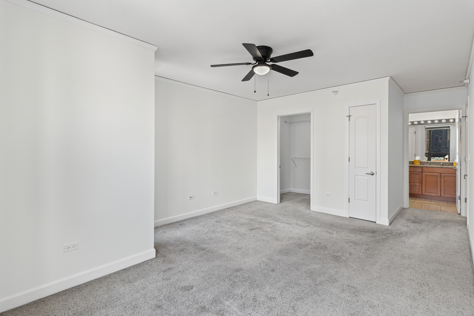 420 E WATERSIDE Drive Unit: 709