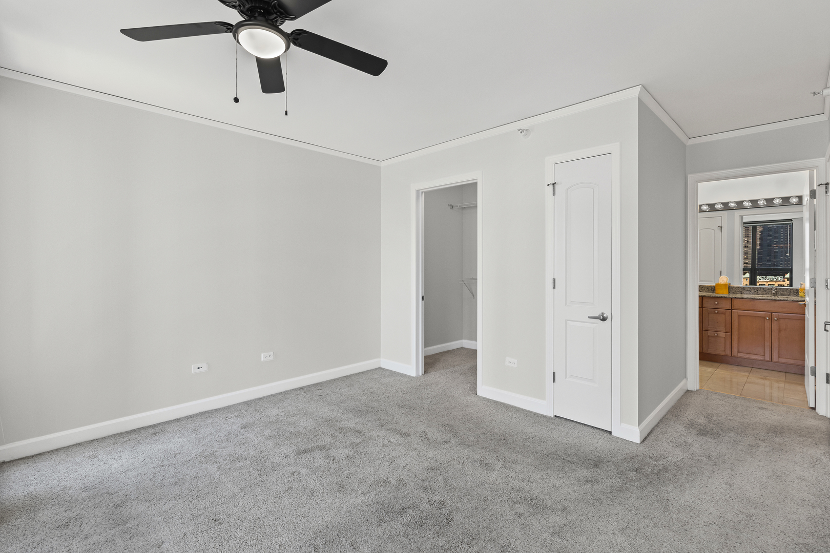 420 E WATERSIDE Drive Unit: 709