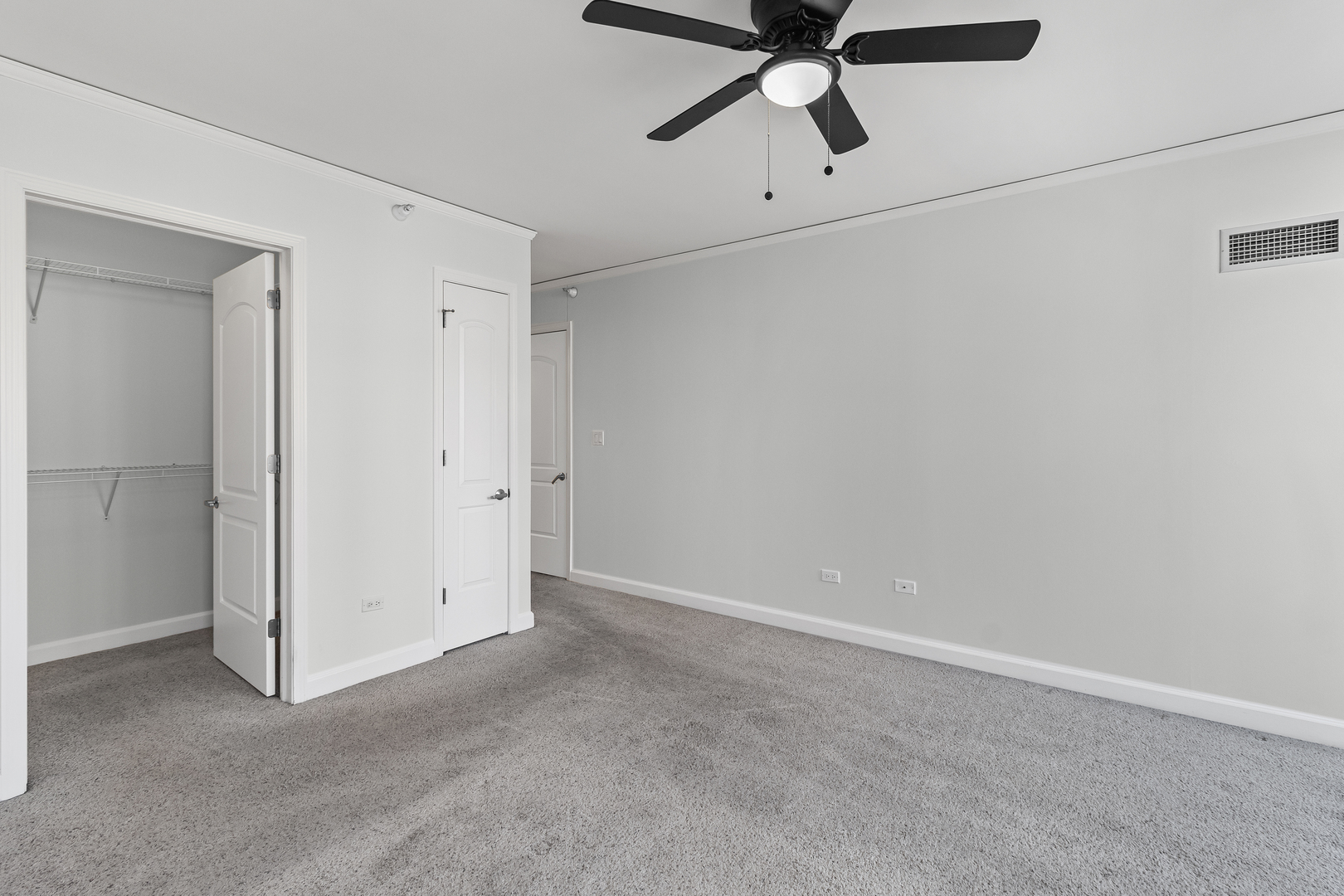 420 E WATERSIDE Drive Unit: 709