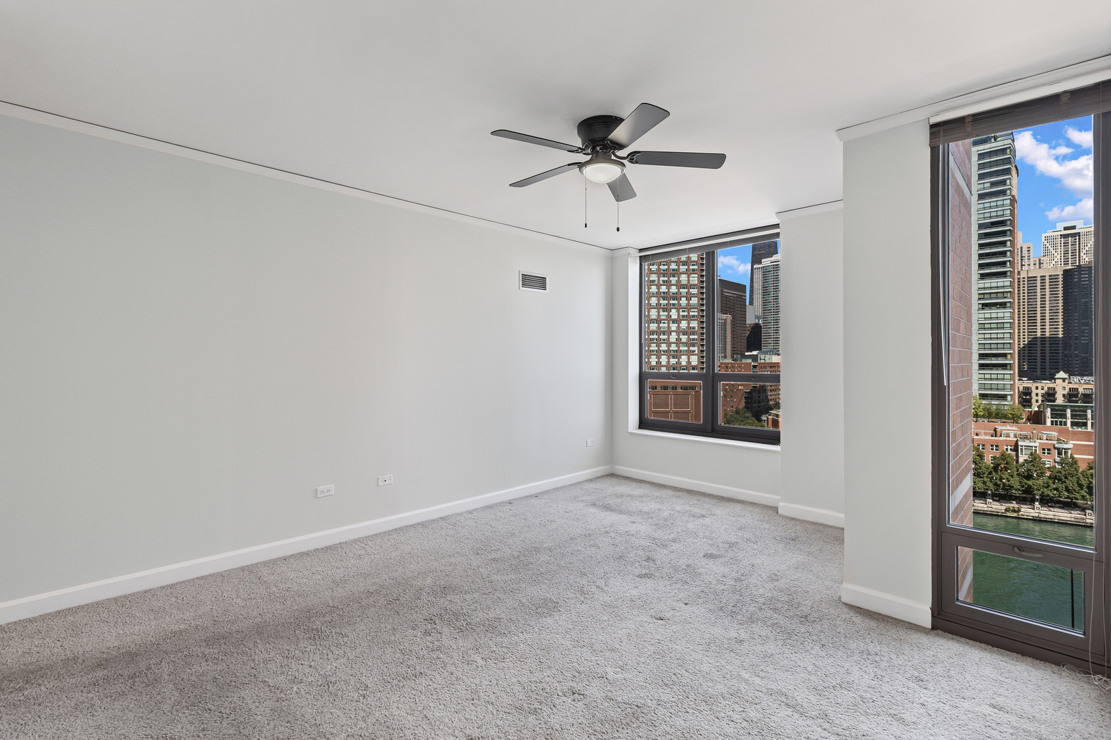 420 E WATERSIDE Drive Unit: 709