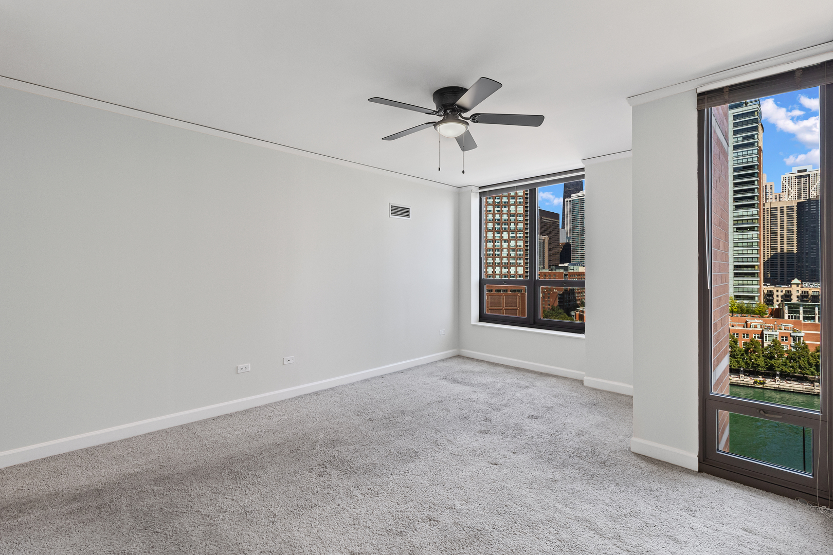 420 E WATERSIDE Drive Unit: 709