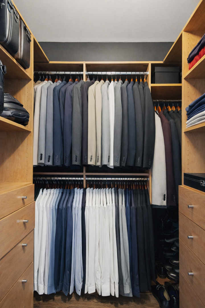 500 W Superior Street Unit: 1308