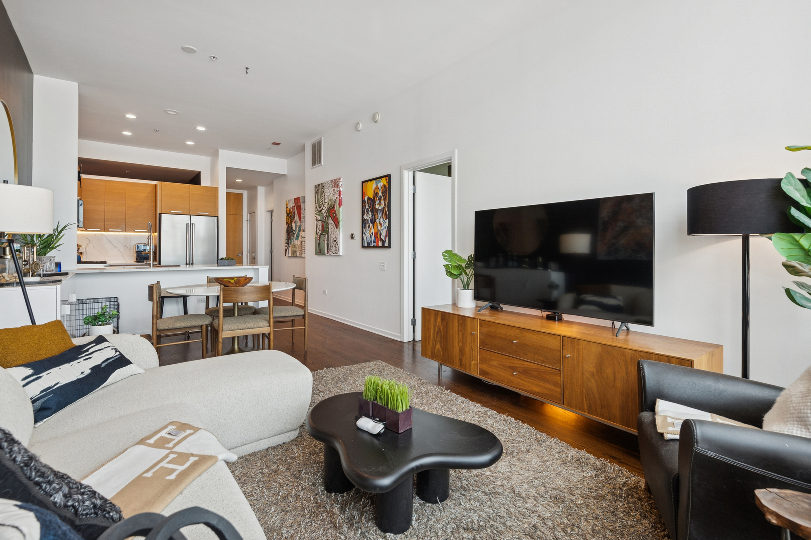 500 W Superior Street Unit: 1308