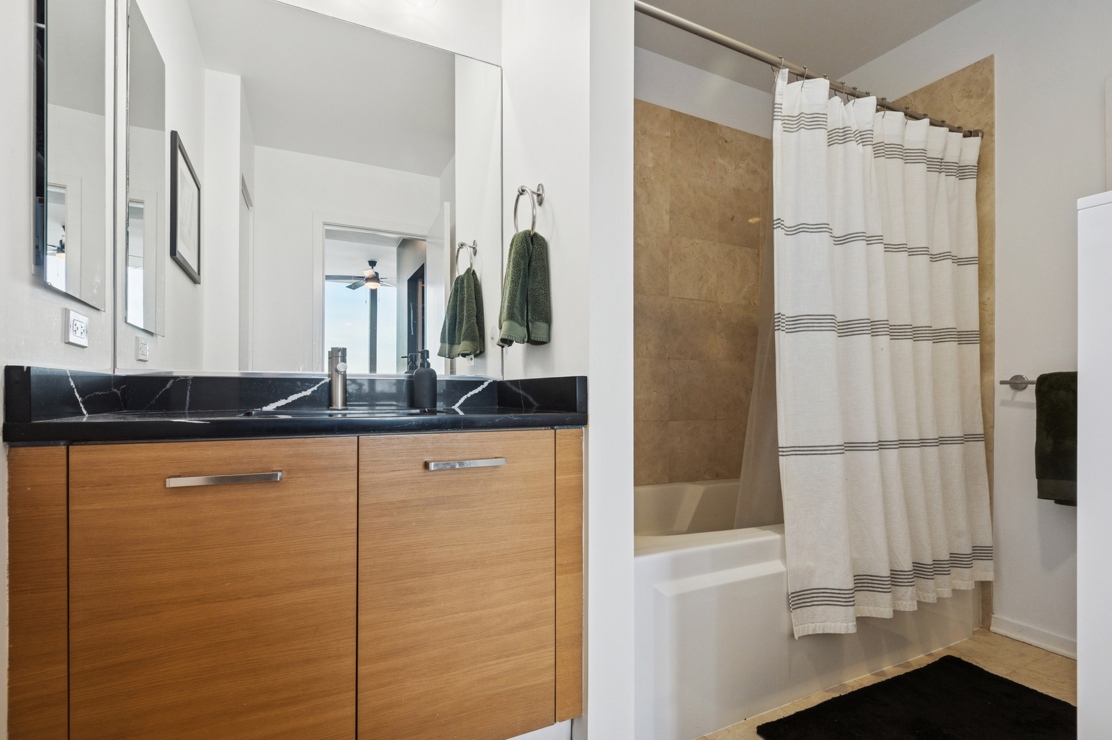 500 W Superior Street Unit: 1308