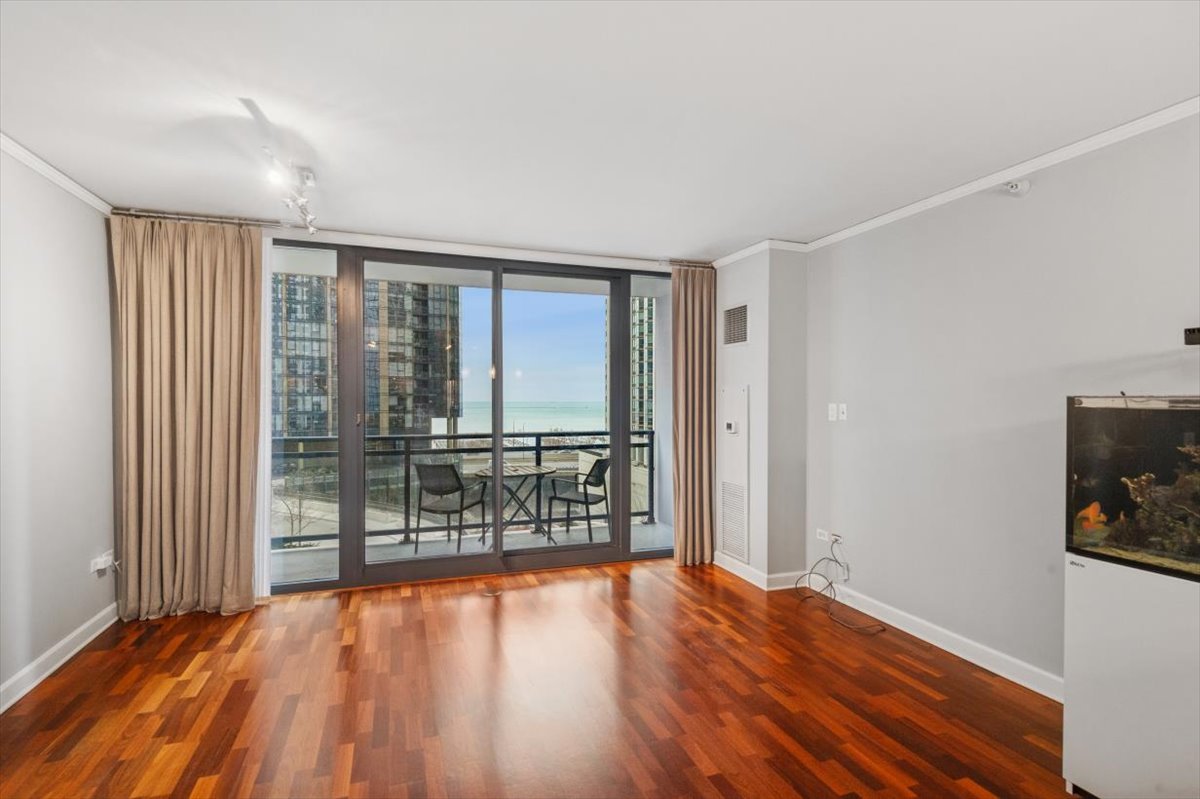 201 N Westshore Drive Unit: 904