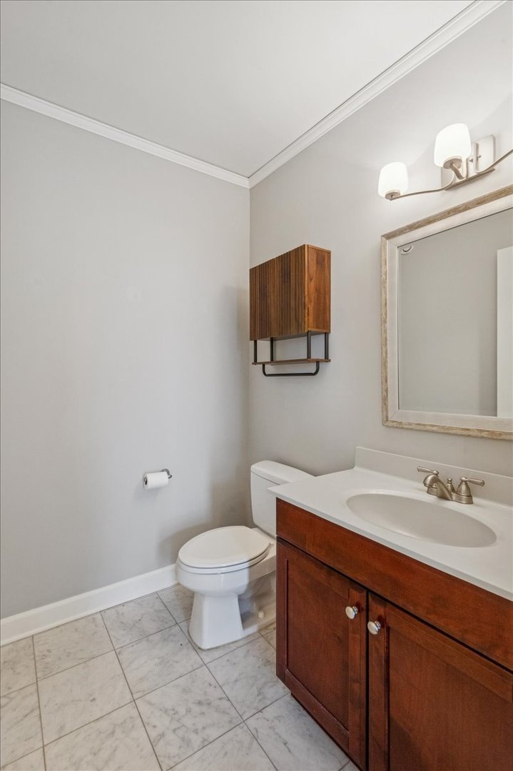 201 N Westshore Drive Unit: 904