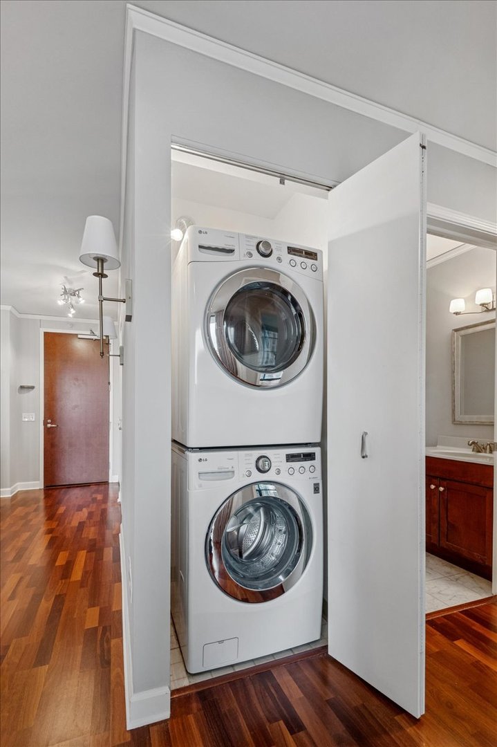 201 N Westshore Drive Unit: 904