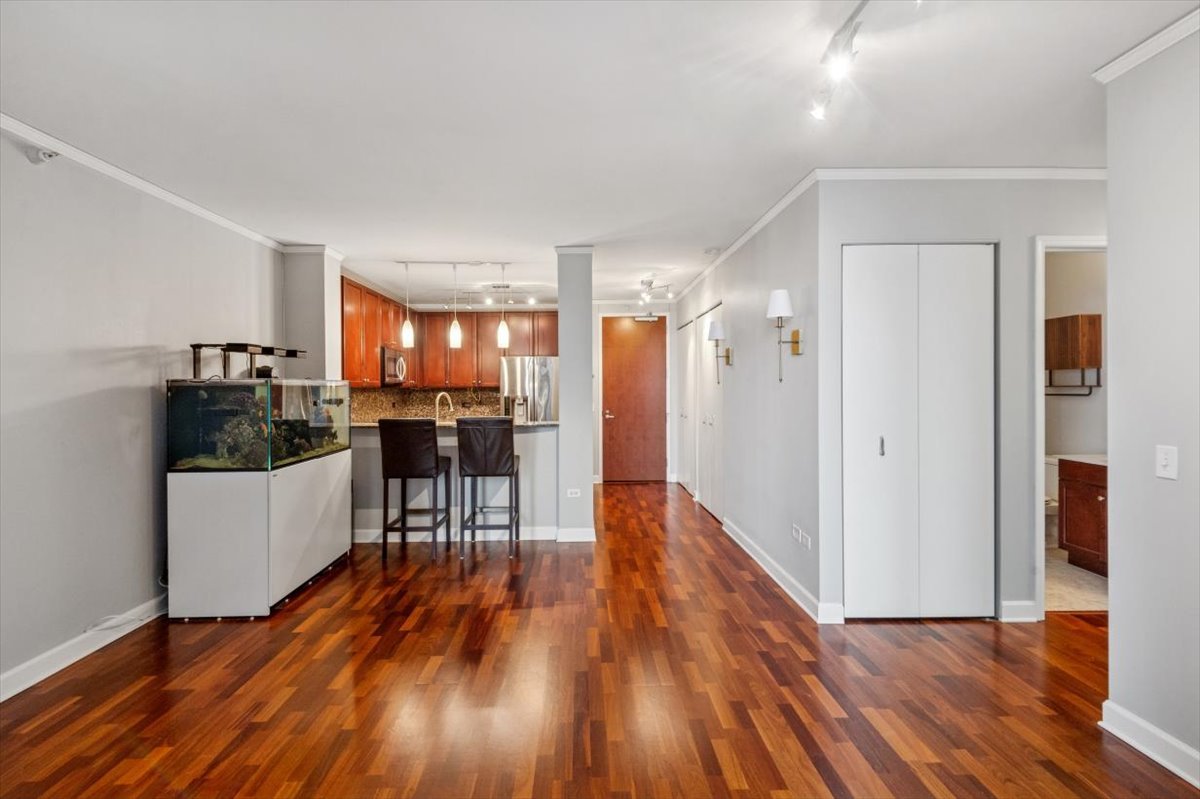 201 N Westshore Drive Unit: 904