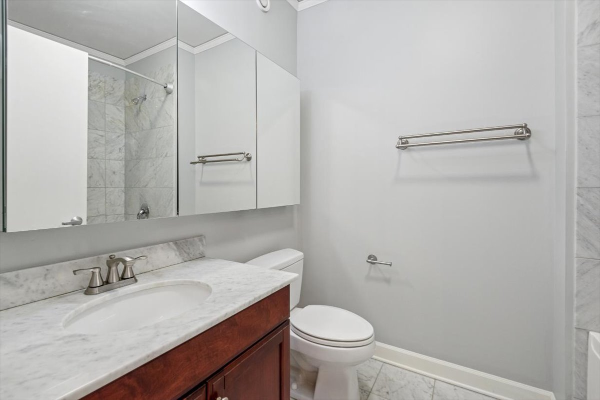 201 N Westshore Drive Unit: 904