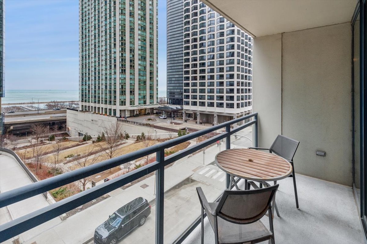 201 N Westshore Drive Unit: 904