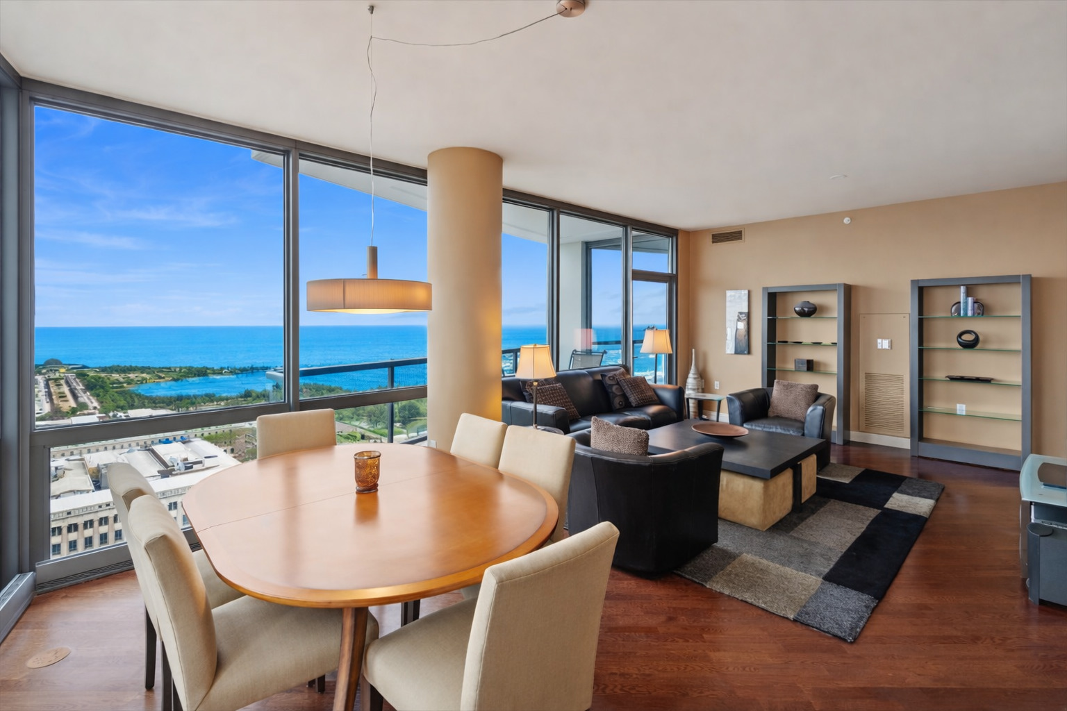 1235 S Prairie Avenue Unit: 3101