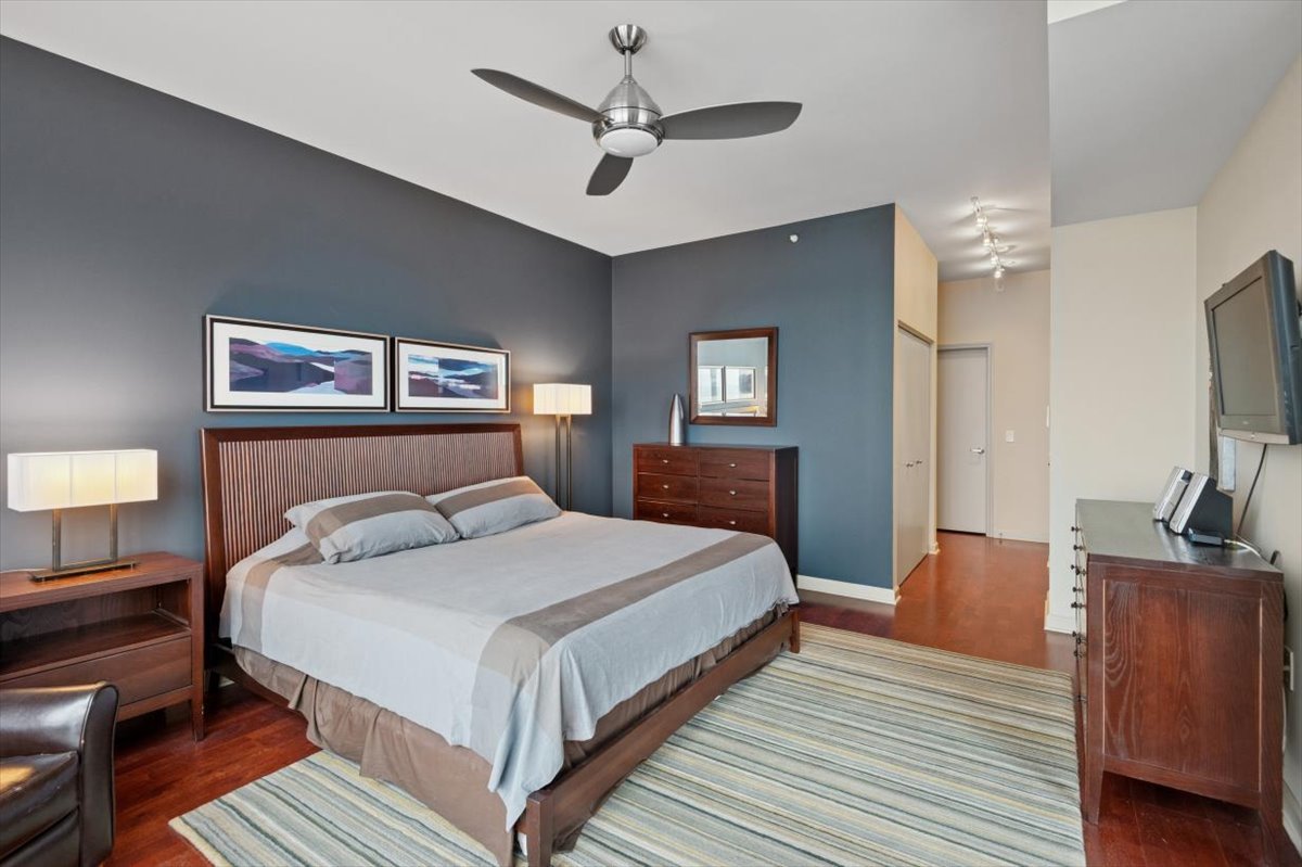 1235 S Prairie Avenue Unit: 3101