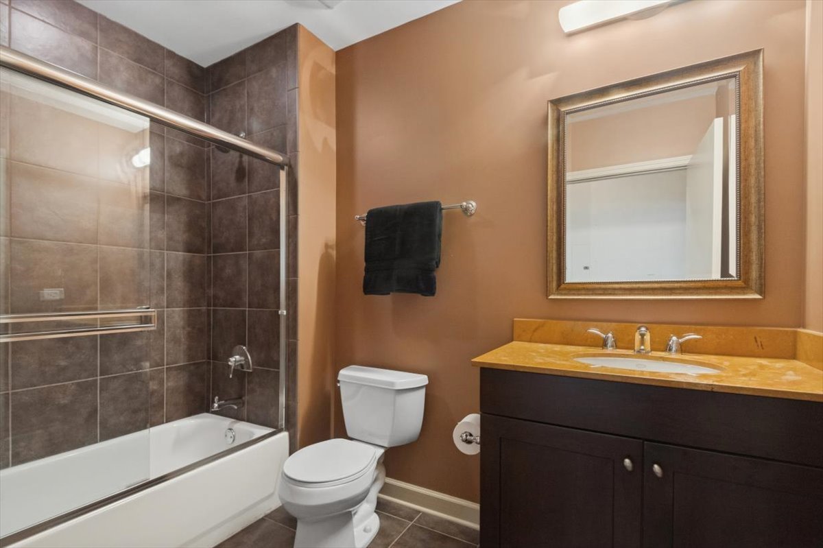 1235 S Prairie Avenue Unit: 3101