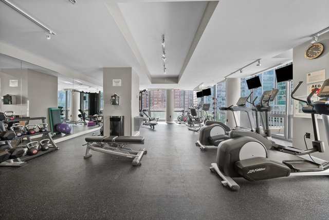 1235 S Prairie Avenue Unit: 3101