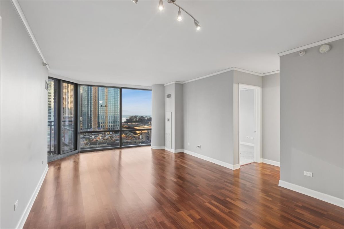450 E Waterside Drive Unit: 501