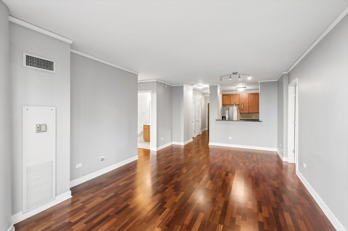 450 E Waterside Drive Unit: 501