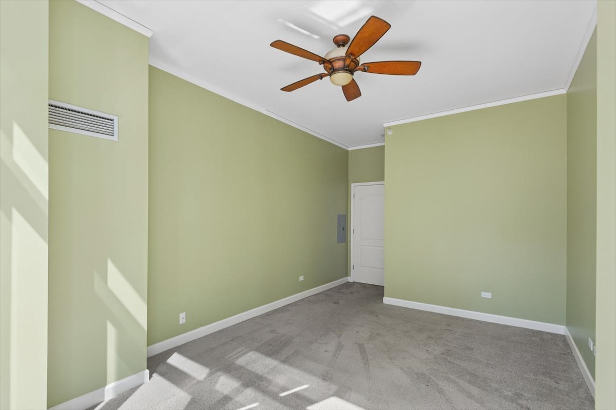 450 E Waterside Drive Unit: 206