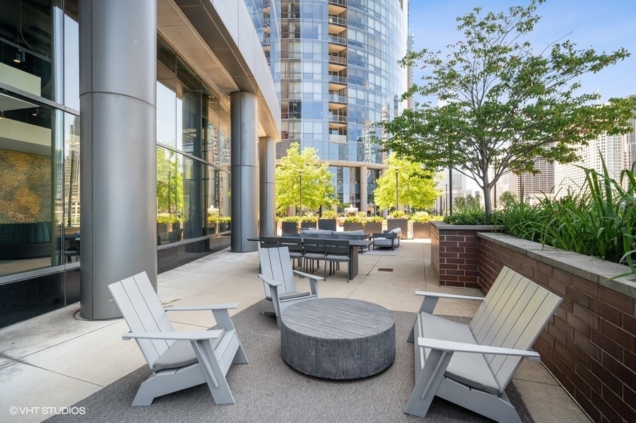 450 E Waterside Drive Unit: 206