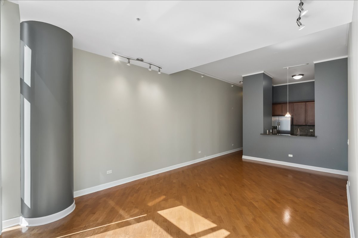 450 E Waterside Drive Unit: 206