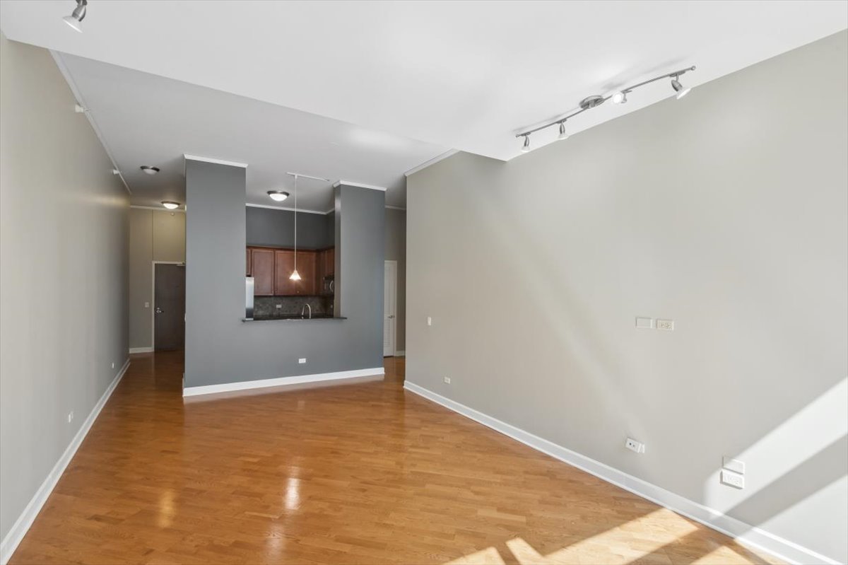 450 E Waterside Drive Unit: 206