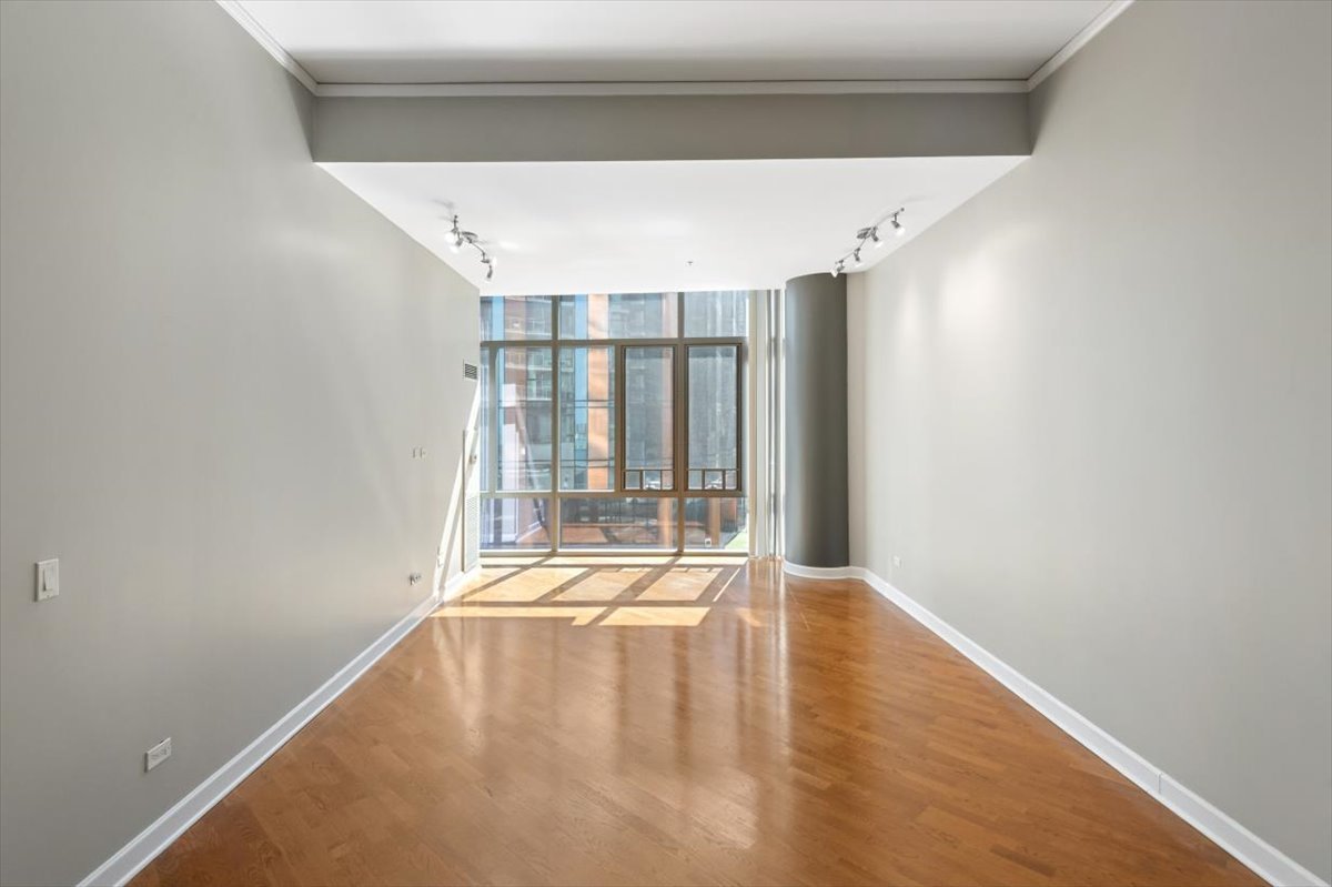 450 E Waterside Drive Unit: 206