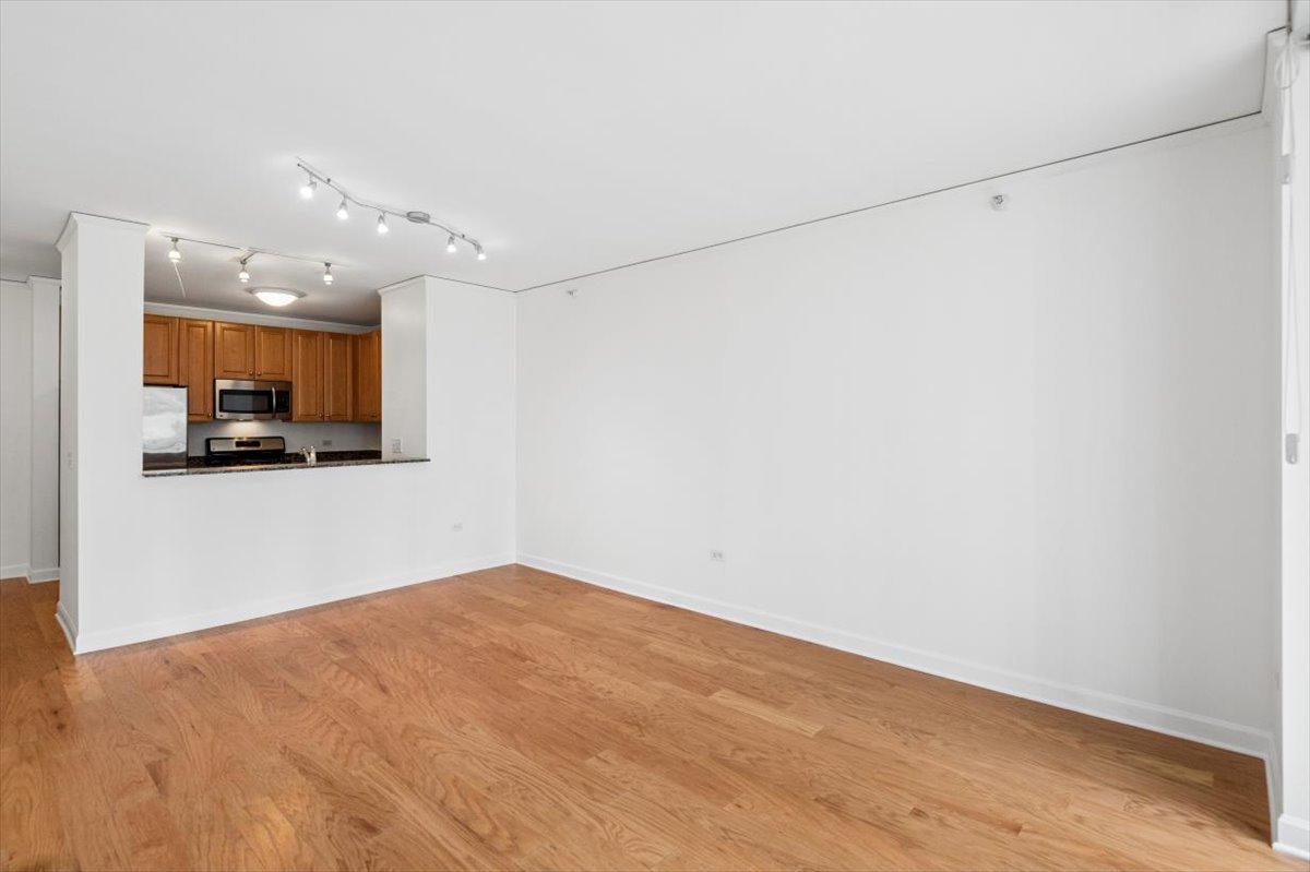 201 N WESTSHORE Drive Unit: 503