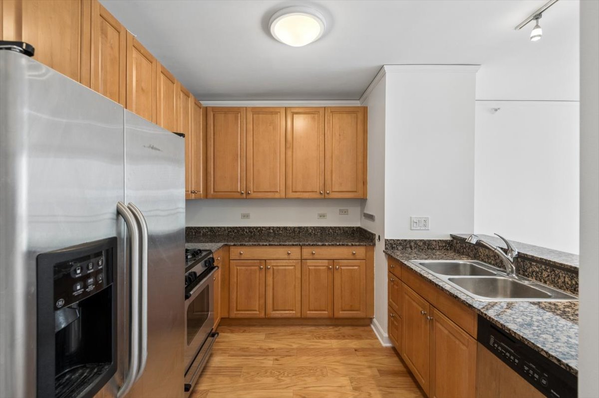 201 N WESTSHORE Drive Unit: 503