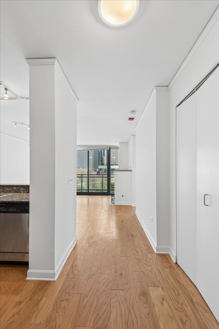 201 N WESTSHORE Drive Unit: 503