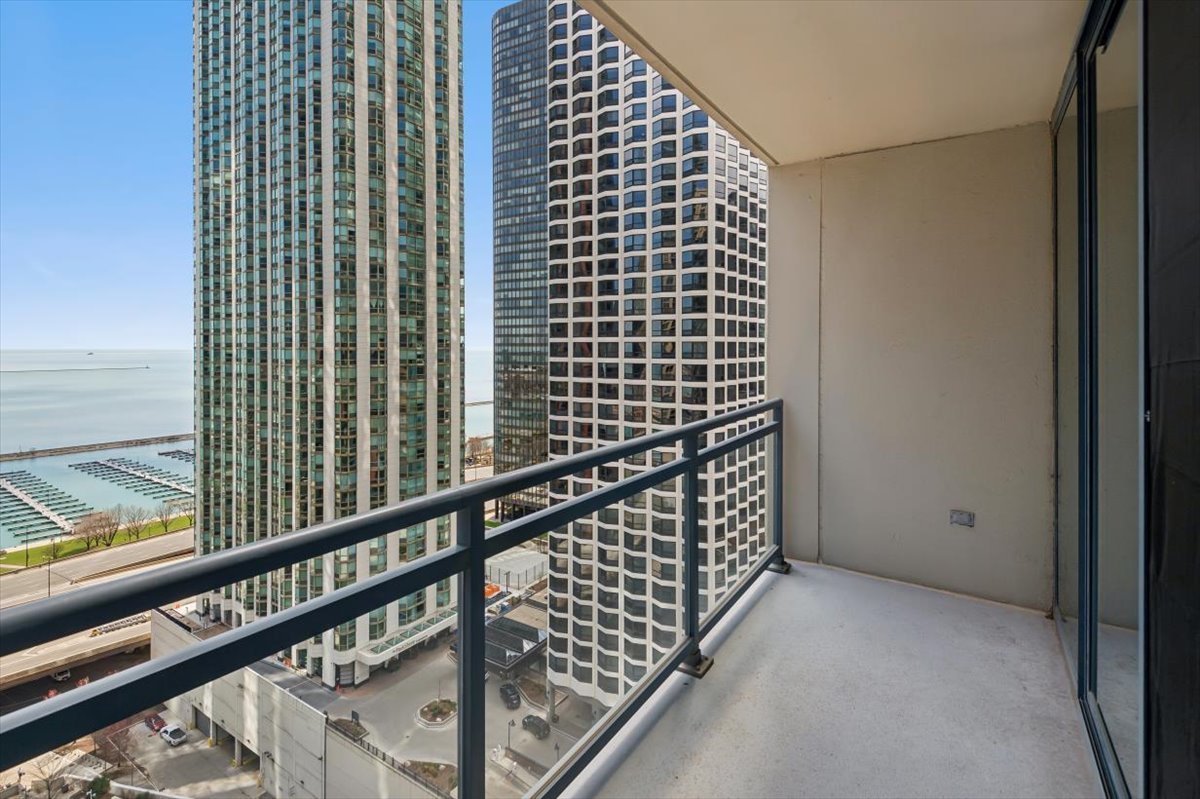 201 N Westshore Drive Unit: 2204