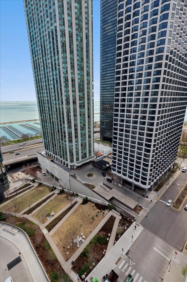 201 N Westshore Drive Unit: 2204