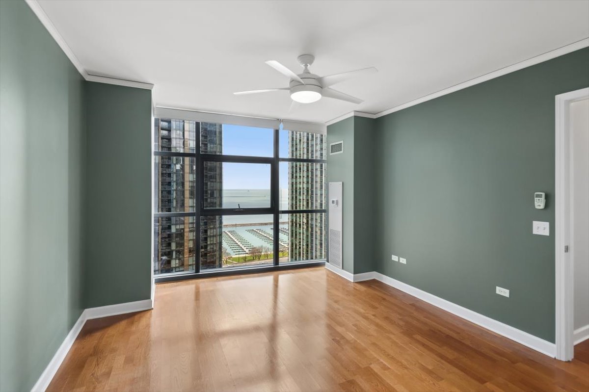 201 N Westshore Drive Unit: 2204