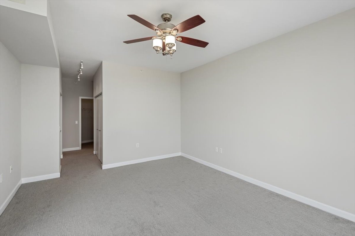 1235 S Prairie Avenue Unit: 3504