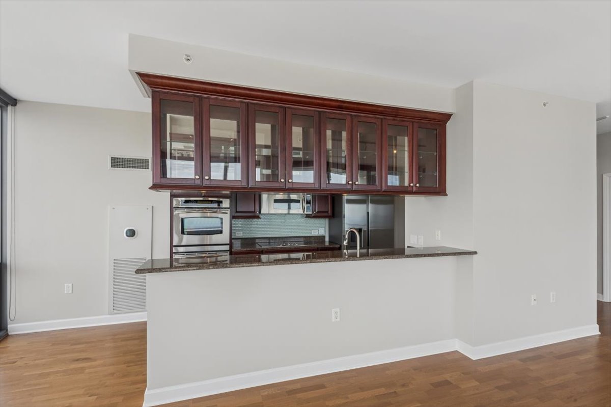 1235 S Prairie Avenue Unit: 3504